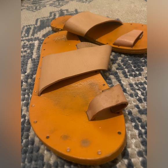 Beek Finch Sandal - Picture 1 of 3